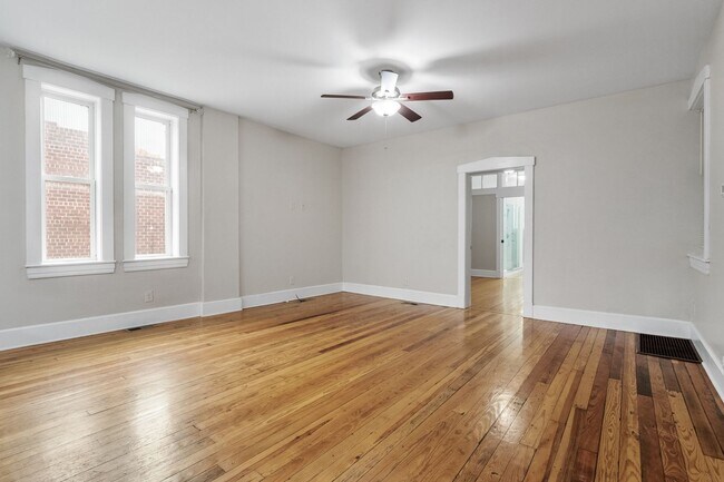 Building Photo - 2226 Gravois Ave