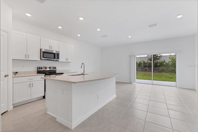 Building Photo - 3055 Novara Ln