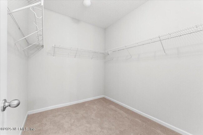 Building Photo - 154 Palisade Dr