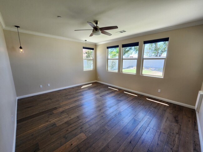 Building Photo - 2611 Barrowby St