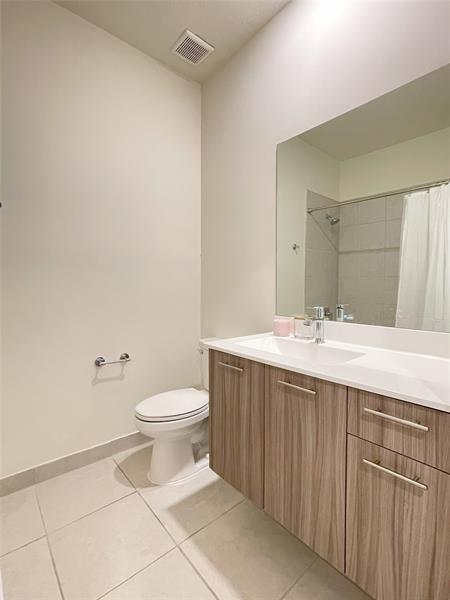 Building Photo - 8201 NW 41st St