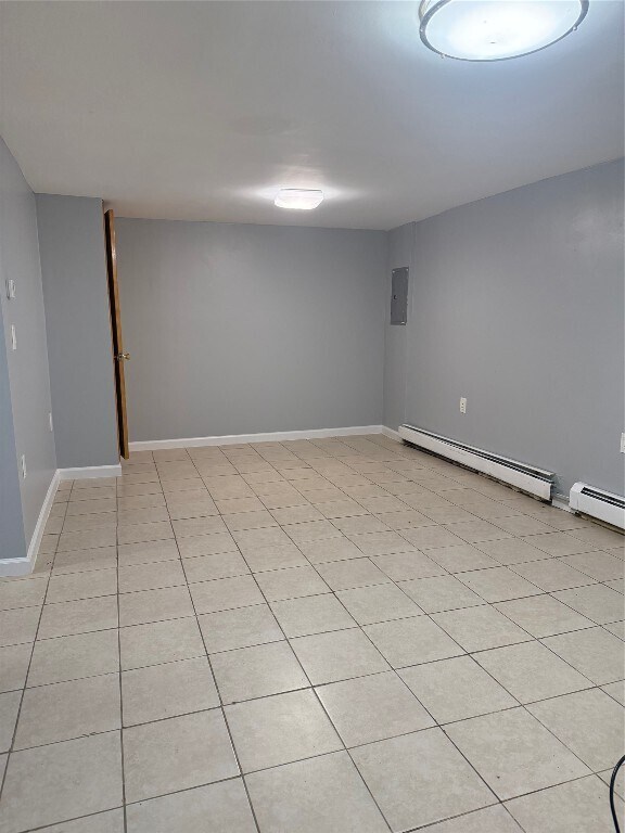 Building Photo - 337 1/2 Riverside Dr