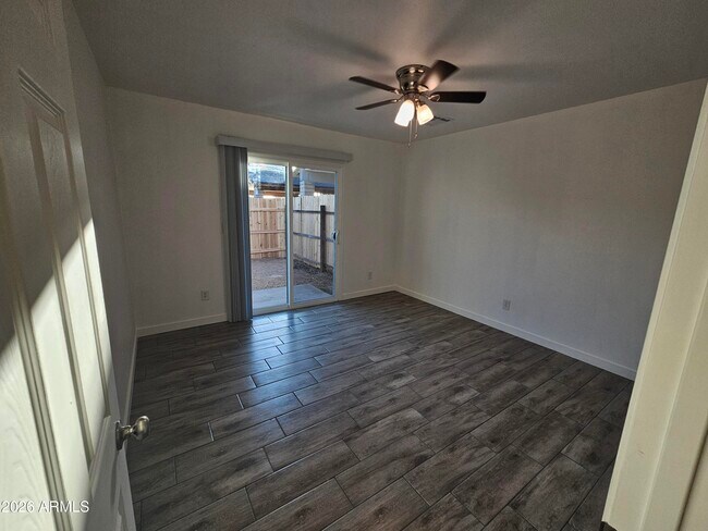Building Photo - 4731 E Caballero St