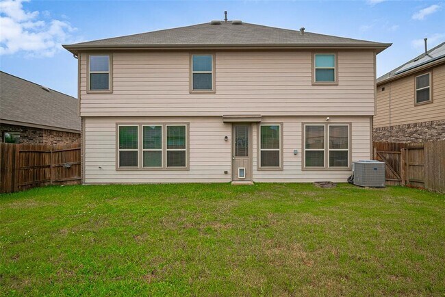 Building Photo - 5011 Pine Ridge Knoll Ct