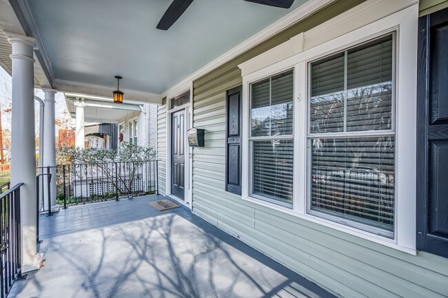 Building Photo - Beautiful Northside RVA Home-Move In Ready