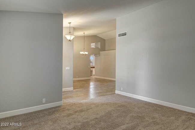 Building Photo - 4418 E Barwick Dr