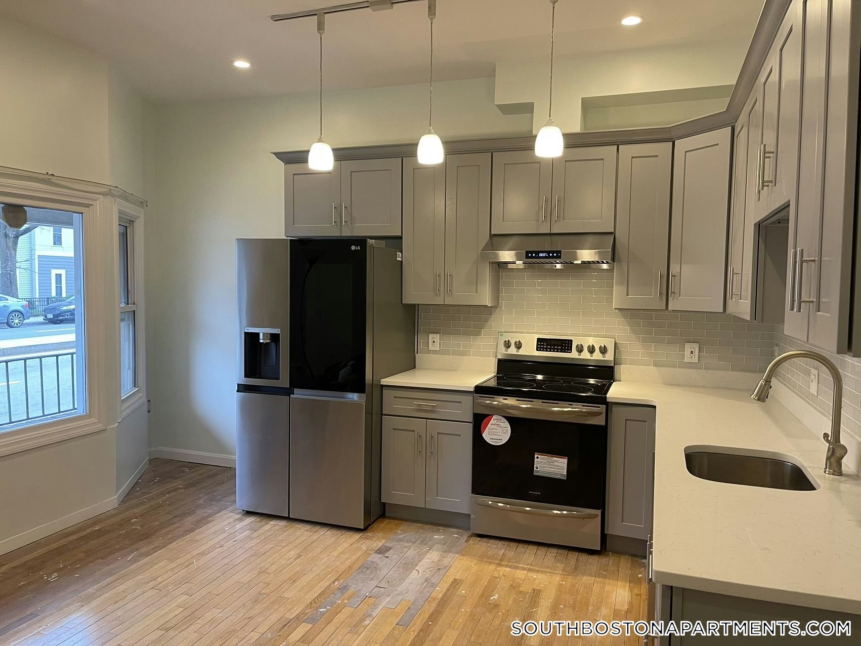 Building Photo - 285 Dorchester St