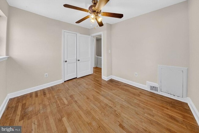 Building Photo - 706 S Orme St