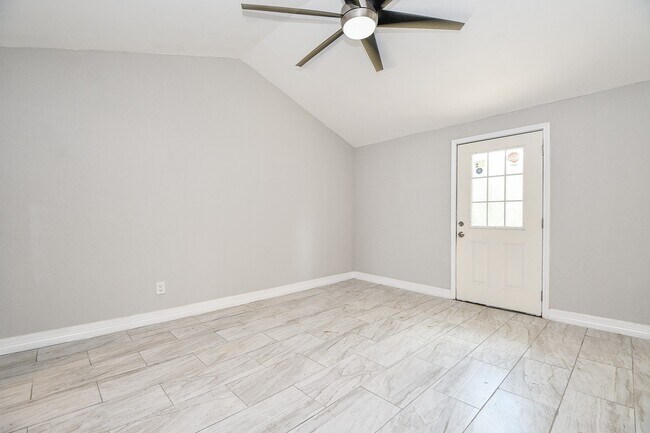 Building Photo - 5811 Greencraig Dr