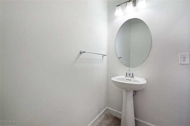 Building Photo - 14223 Pine Lodge Ln