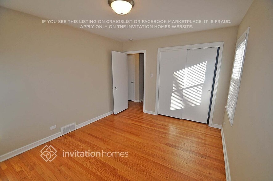 Building Photo - 9720 S Kostner Ave