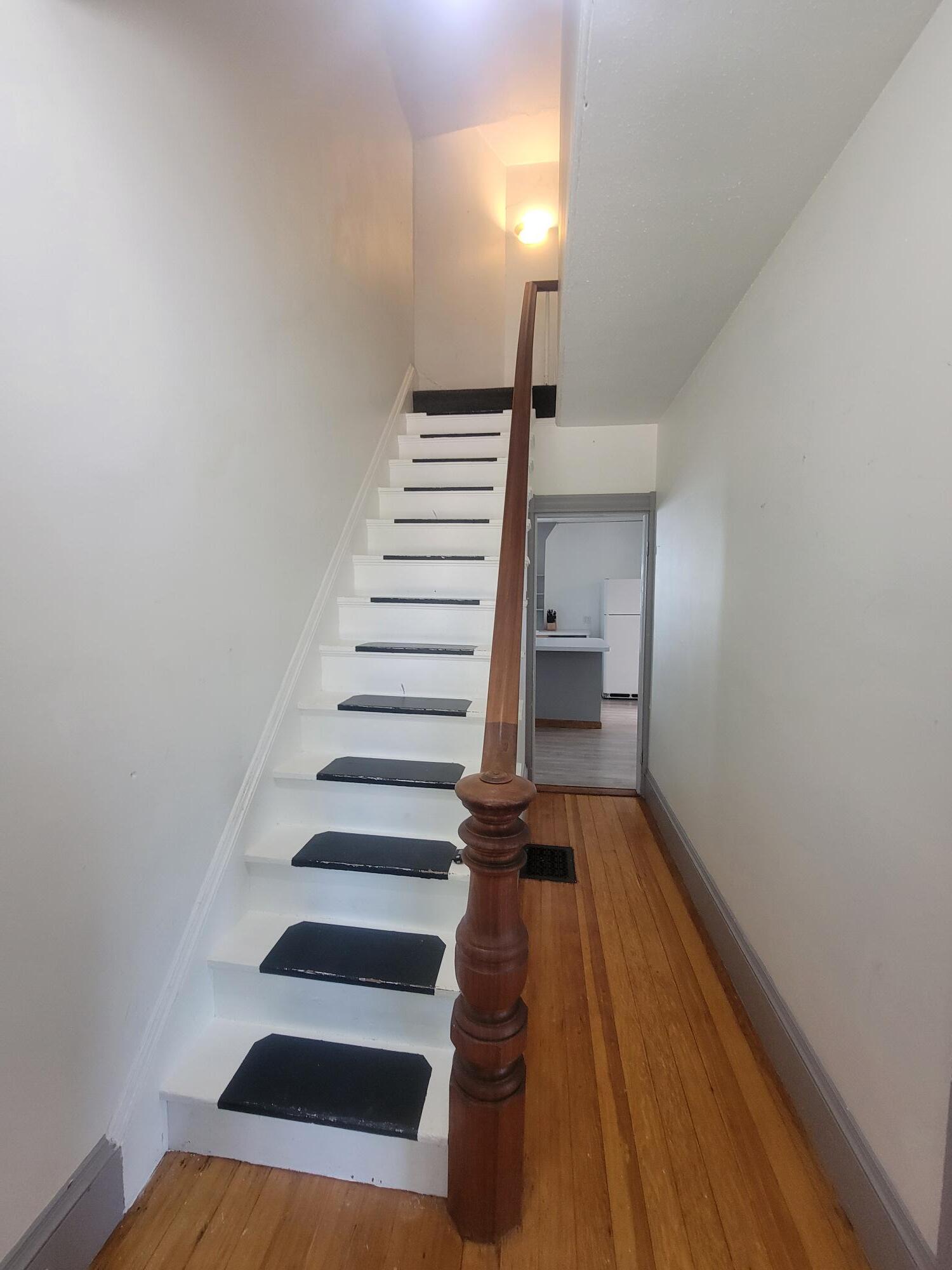 Building Photo - 238 Lenox St