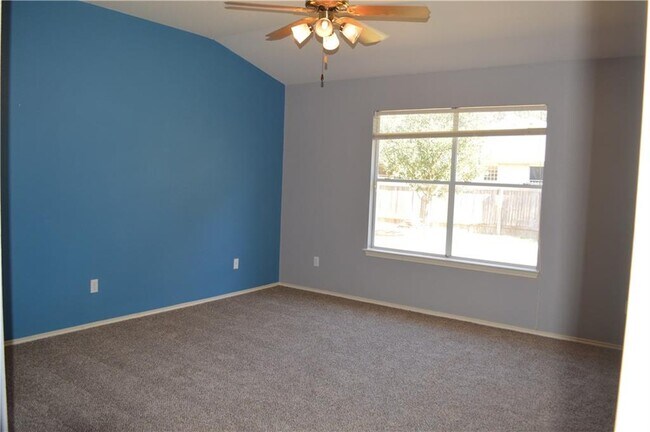 Building Photo - 17405 Bottle Springs Ln