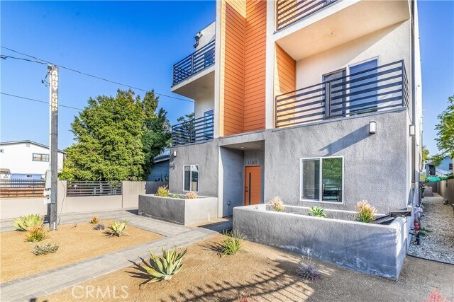 Building Photo - 11308 Miranda St