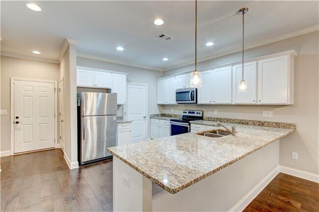 Building Photo - 3770 Shades Valley Ln