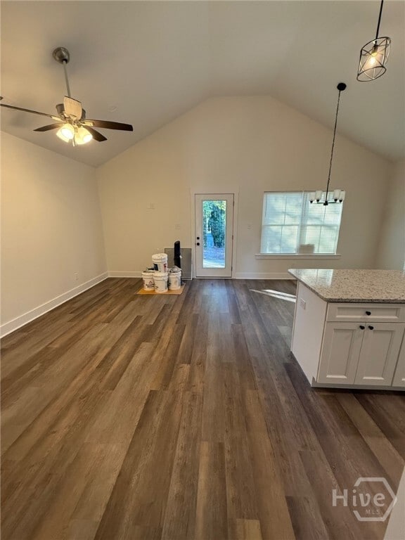 Building Photo - 9 Helmken St