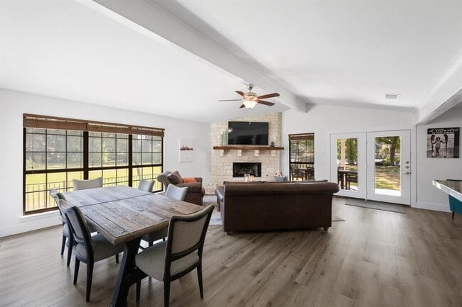 Building Photo - 1709 Channel Rd