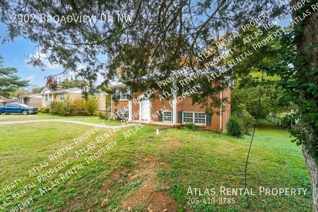 Building Photo - 2902 Broadview Dr NW