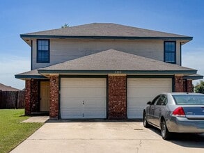 Building Photo - 5202 Daybreak Cir