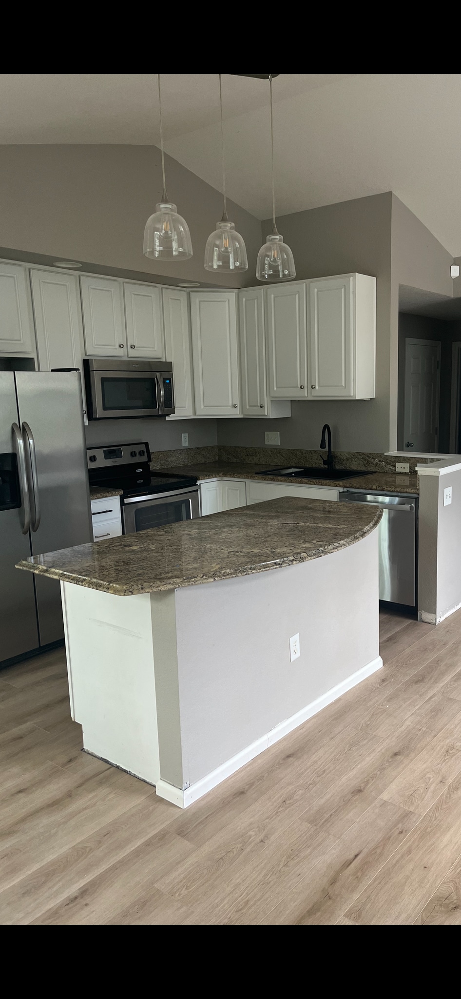 Building Photo - 2027 Grays Peak Dr