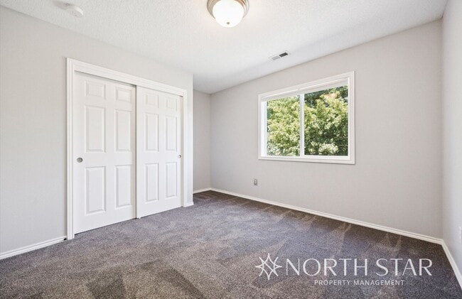 Building Photo - 11591 SW Cole Ln