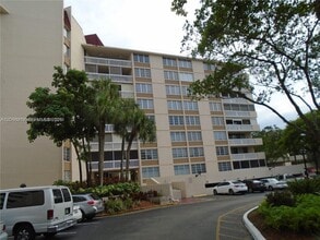 Building Photo - 6921 Environ Blvd