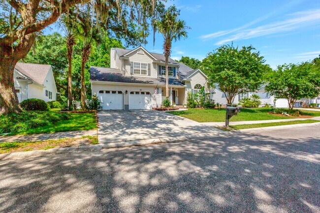 Building Photo - Elegant Living in the Heart of Seaside Farms