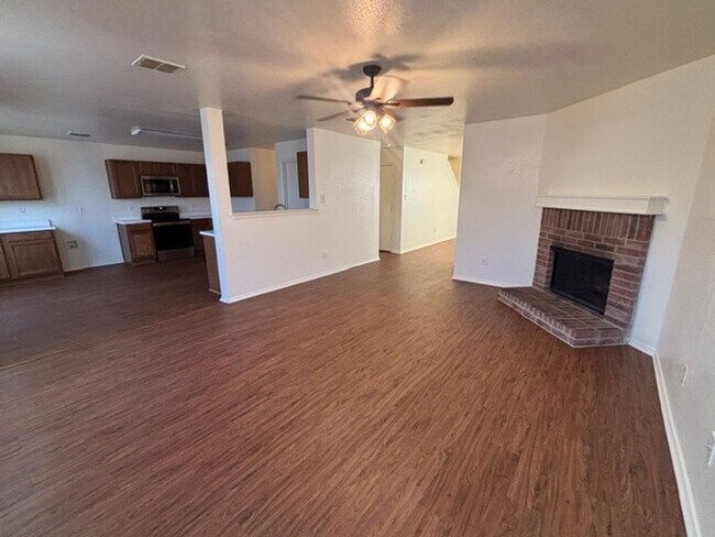 Building Photo - 1424 Krista Dr