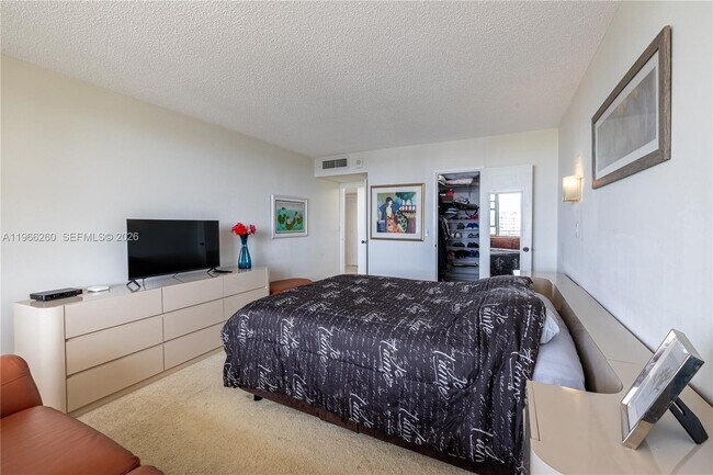 Building Photo - 3180 S Ocean Dr