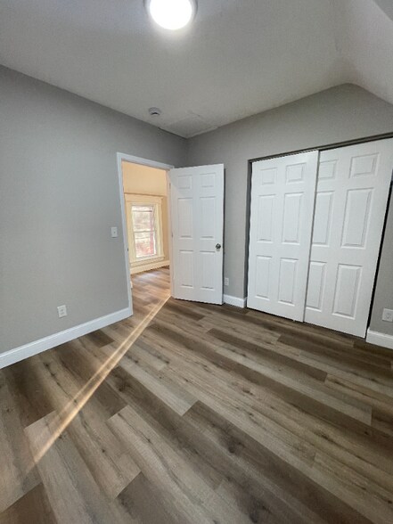 Building Photo - 928 Fairbanks Ave