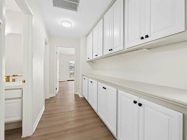 Building Photo - Beautiful Home in Murietta