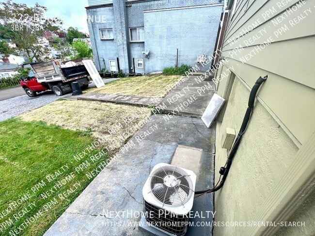 Building Photo - 322 Boggs Ave