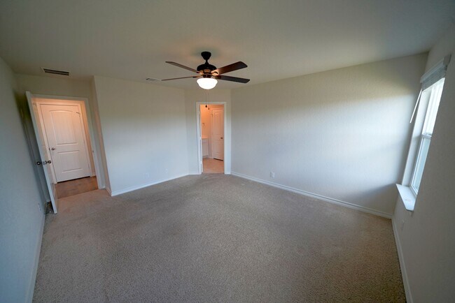 Building Photo - Like New Home in Red River Ranch (Cibolo)! -  Realtor Commission: $500