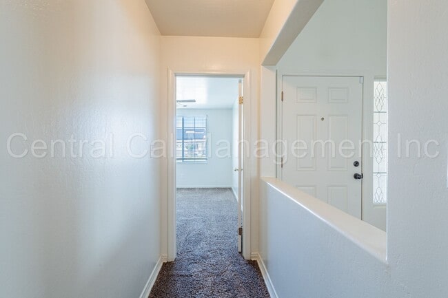 Building Photo - 4 Bedroom, 2 Bath Home in Desired Northwes...