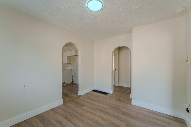 Building Photo - Remodeled 2 bedroom with off street parkin...
