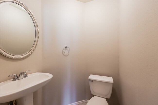 Building Photo - 9926 Murray Landing