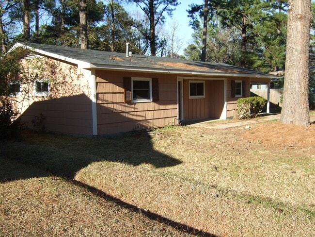 Building Photo - 626 Meadowview Dr