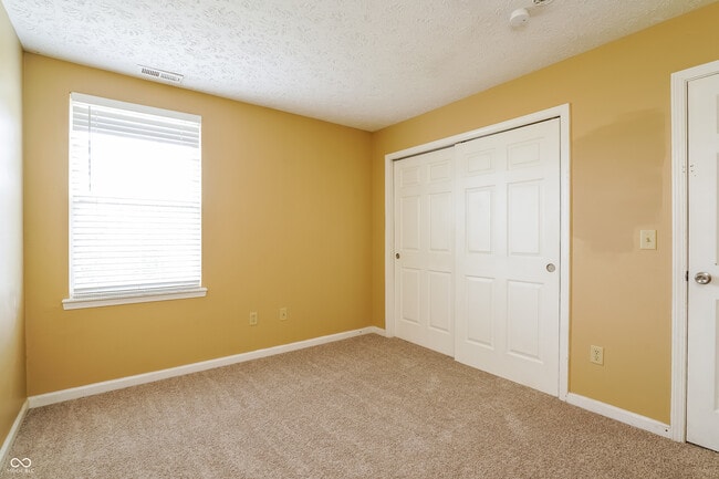 Building Photo - 2146 Rosswood Blvd