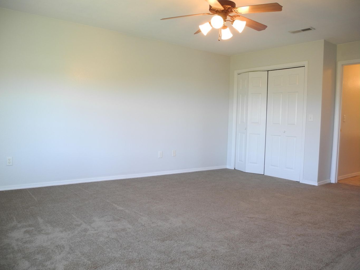 Building Photo - 164 Cozy Ct