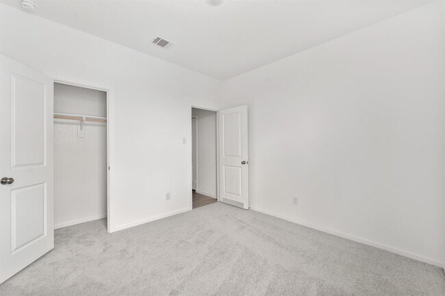 Building Photo - 3052 Ruby Ridge Dr