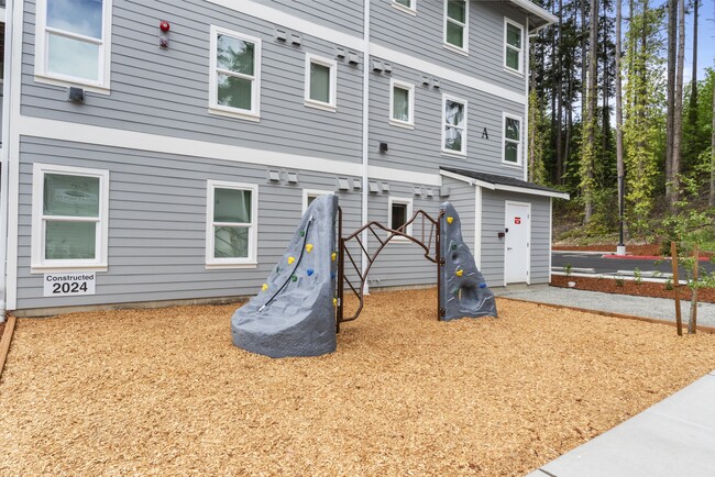 Building Photo - Hillside Apartments