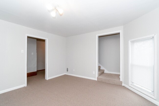 Building Photo - 515 1/2 Franklin St - Cedar Falls