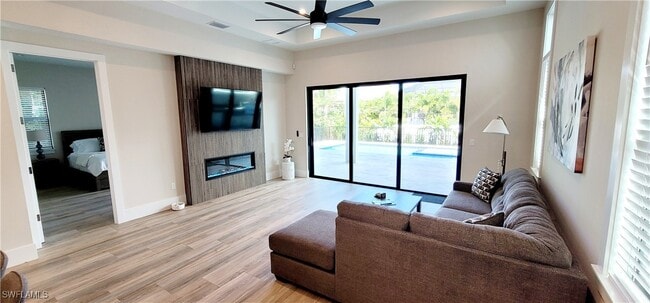 Building Photo - 511 91st Ave N