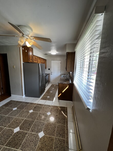 Kitchen - 1316 Wayne St