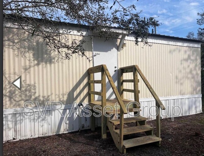 Building Photo - 950 Sidney St