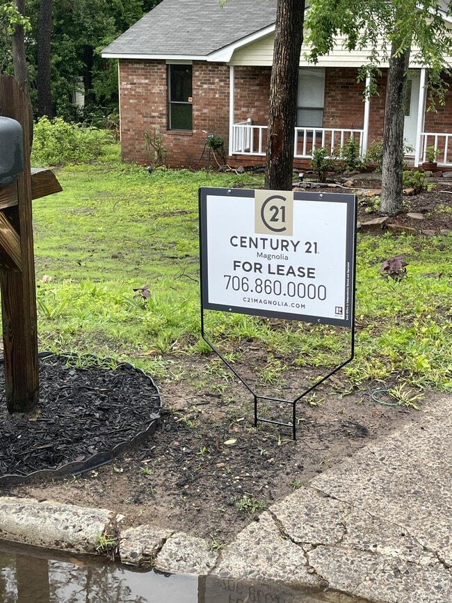 Building Photo - 3849 Ivy Ct