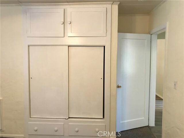 Building Photo - 360 6th St
