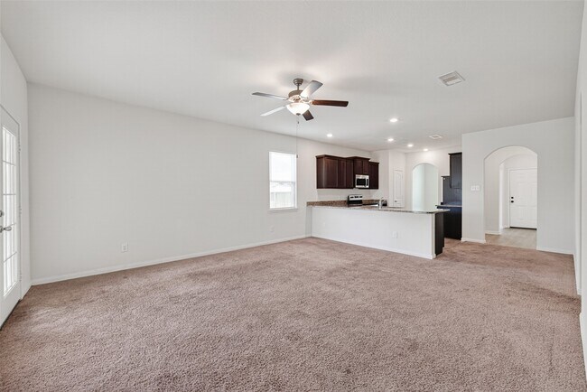 Building Photo - 2112 Mule Ridge Dr