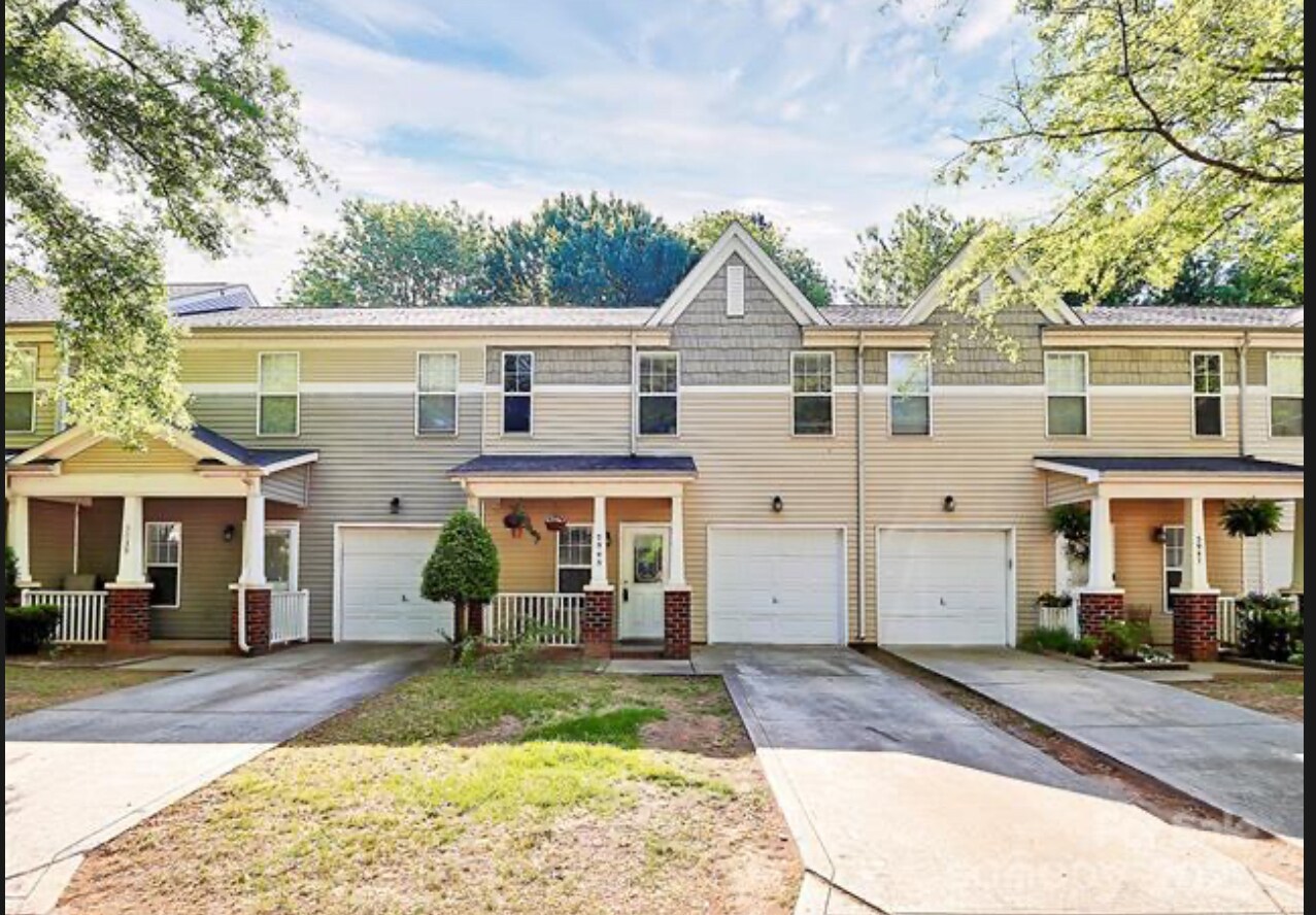 Building Photo - 5943 Pisgah Way