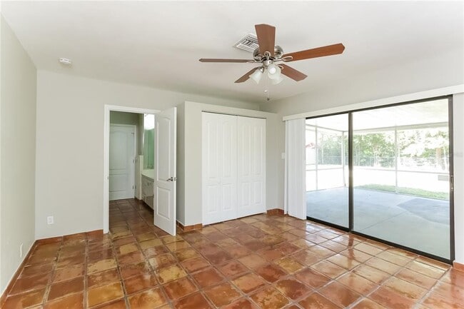 Building Photo - 2035 Goldenrod St